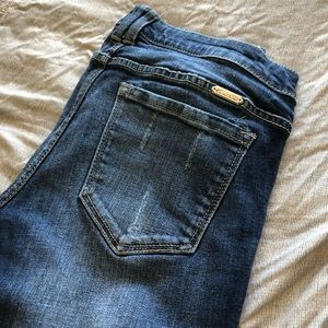 Kan Can Distressed Skinny Jeans